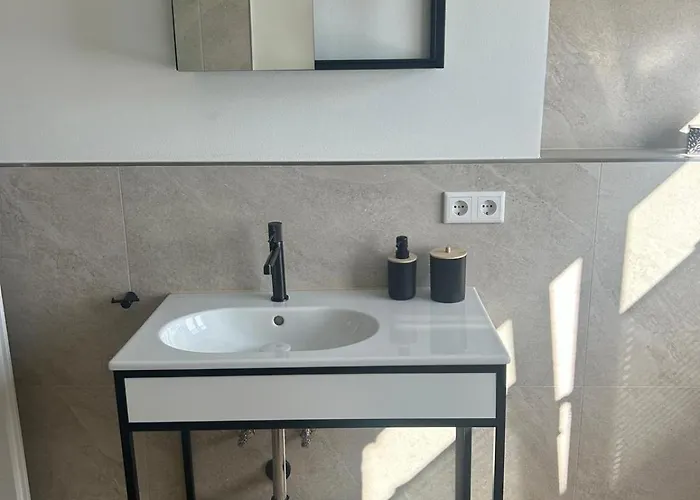 Laubushof - Idyllisches Im Grünen Mit Balkon